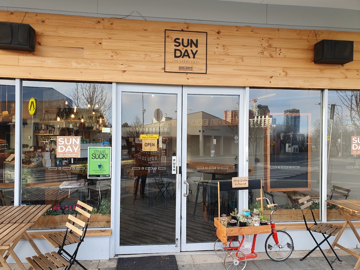 Sunday In Canberra Cafe